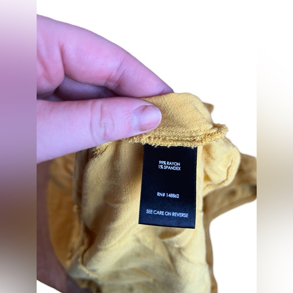 Torrid Womens Leny Tank Top Blouse Size 2 Solid Mustard Yellow Sleeveless Boho - Picture 3 of 4